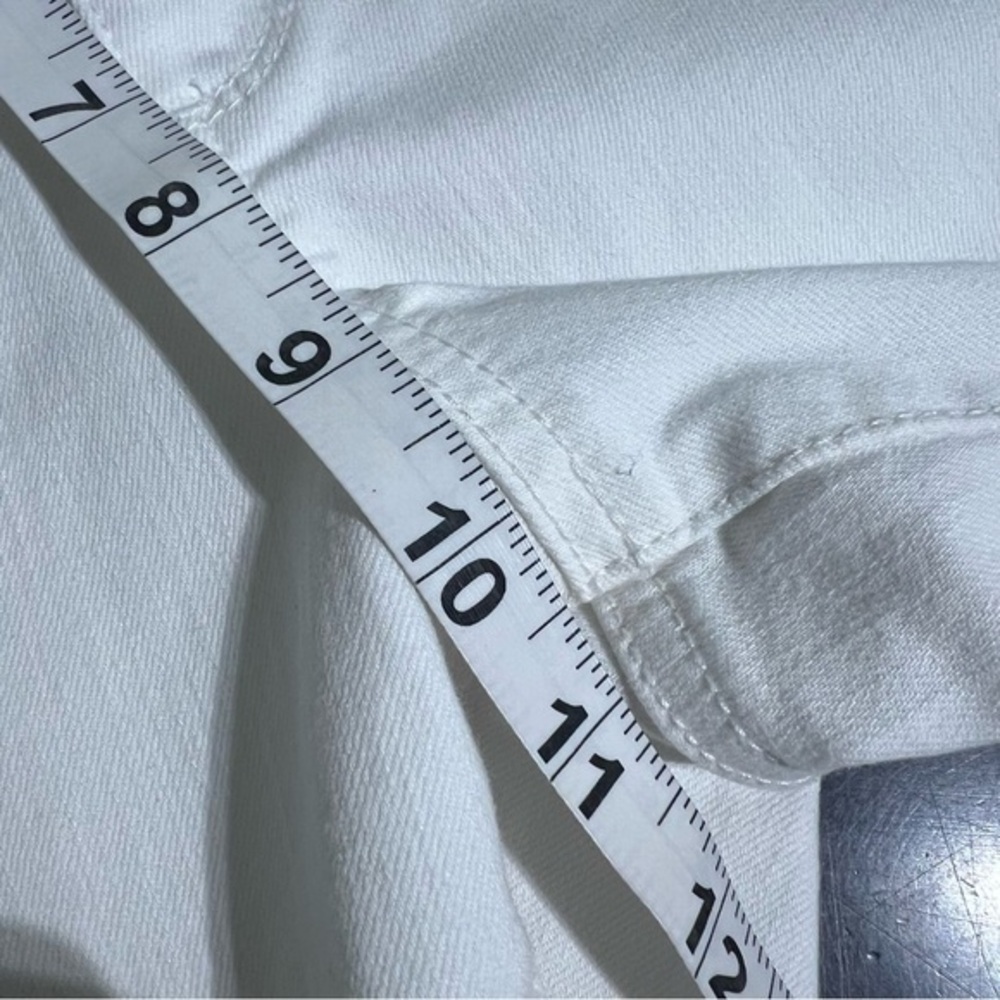Universal Thread White Denim Shorts 14/32R | Summer Classic,‎ BBQ-Approved - Picture 9 of 11
